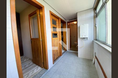 Apartamento para alugar com 126m², 4 quartos e 1 vagaÁrea de Serviço