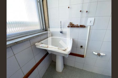 Apartamento para alugar com 126m², 4 quartos e 1 vagaÁrea de Serviço