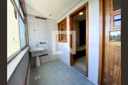 Apartamento para alugar com 126m², 4 quartos e 1 vagaÁrea de Serviço