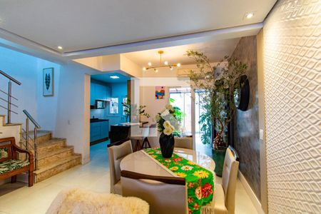 Sala de casa de condomínio à venda com 3 quartos, 124m² em Igara, Canoas
