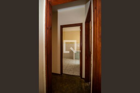 Corredor de apartamento à venda com 2 quartos, 70m² em Azenha, Porto Alegre