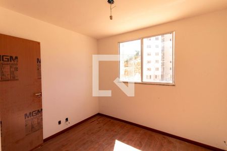 Quarto de apartamento à venda com 2 quartos, 50m² em Palmares, Belo Horizonte
