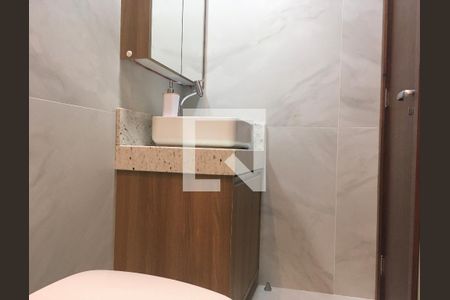 Apartamento à venda com 122m², 3 quartos e 1 vaga Apartamento à venda com 122m², 3 quartos e 1 vagaBanheiro