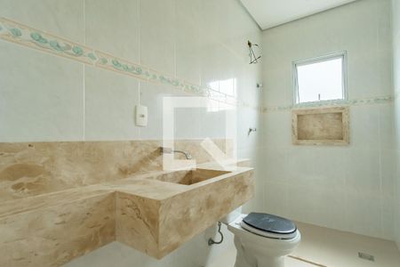 Casa à venda com 120m², 2 quartos e 2 vagasSuíte Banheiro