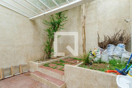 Casa à venda com 120m², 2 quartos e 2 vagasQuintal