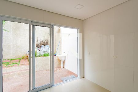 Cozinha de casa à venda com 2 quartos, 120m² em Vila Carrao, São Paulo