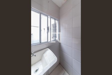 Apartamento à venda com 100m², 2 quartos e 1 vaga Apartamento à venda com 100m², 2 quartos e 1 vagaLavanderia