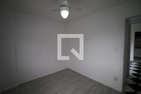 Quarto 2 de apartamento para alugar com 2 quartos, 55m² em Olaria, Rio de Janeiro