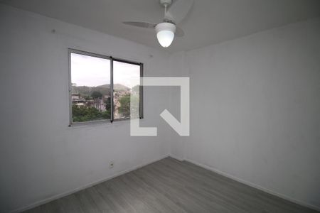 Quarto 2 de apartamento para alugar com 2 quartos, 55m² em Olaria, Rio de Janeiro