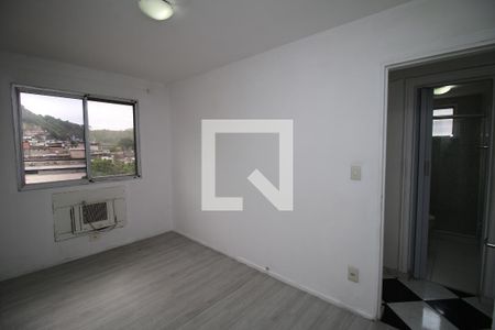 Quarto 1 de apartamento para alugar com 2 quartos, 55m² em Olaria, Rio de Janeiro