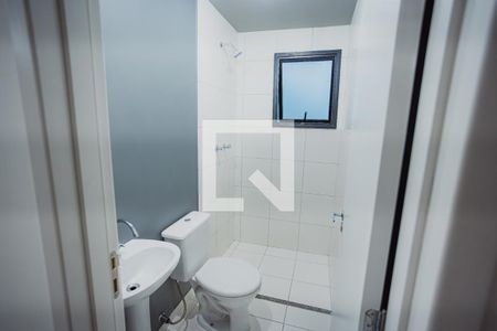 Banheiro 1 de apartamento para alugar com 2 quartos, 55m² em São Pedro, Osasco