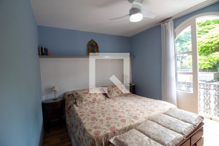 Casa à venda com 350m², 4 quartos e 4 vagas Casa à venda com 350m², 4 quartos e 4 vagasQuarto 4 - Suíte 2