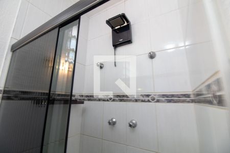 Casa à venda com 350m², 4 quartos e 4 vagas Casa à venda com 350m², 4 quartos e 4 vagasBanheiro da Suíte 1