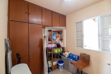 Casa à venda com 350m², 4 quartos e 4 vagas Casa à venda com 350m², 4 quartos e 4 vagasQuarto de Serviço