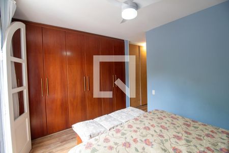 Casa à venda com 350m², 4 quartos e 4 vagas Casa à venda com 350m², 4 quartos e 4 vagasQuarto 4 - Suíte 2