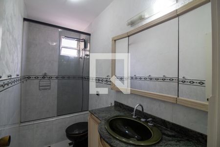 Casa à venda com 350m², 4 quartos e 4 vagas Casa à venda com 350m², 4 quartos e 4 vagasBanheiro
