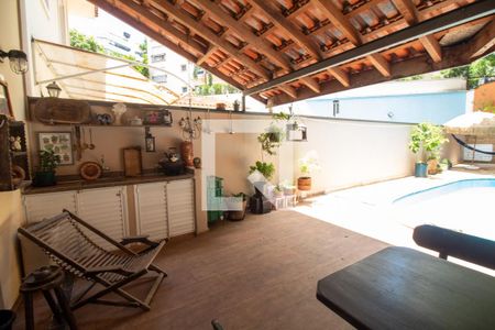 Casa à venda com 350m², 4 quartos e 4 vagas Casa à venda com 350m², 4 quartos e 4 vagasPiscina e Area de Lazer