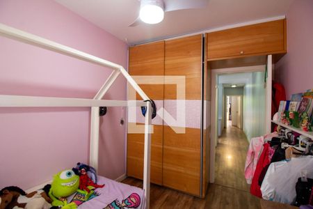 Casa à venda com 350m², 4 quartos e 4 vagas Casa à venda com 350m², 4 quartos e 4 vagasQuarto 2