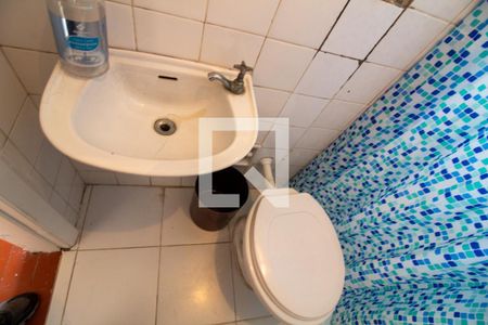 Casa à venda com 350m², 4 quartos e 4 vagas Casa à venda com 350m², 4 quartos e 4 vagasBanheiro de serviço