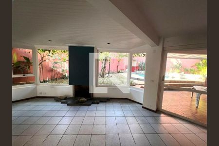 Casa à venda com 4 quartos, 304m² em Vila Inah, São Paulo