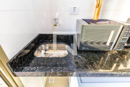 Apartamento para alugar com 75m², 2 quartos e 1 vaga Apartamento para alugar com 75m², 2 quartos e 1 vagaCozinha e Área de Serviço
