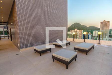 Apartamento para alugar com 75m², 2 quartos e 1 vaga Apartamento para alugar com 75m², 2 quartos e 1 vagaÁrea comum - Solarium
