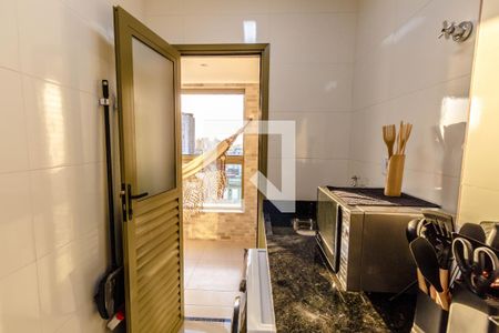 Apartamento para alugar com 75m², 2 quartos e 1 vaga Apartamento para alugar com 75m², 2 quartos e 1 vagaCozinha e Área de Serviço