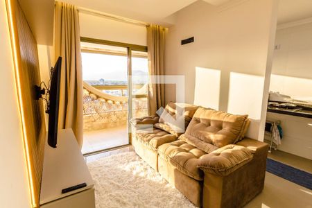 Sala de apartamento para alugar com 2 quartos, 75m² em Boqueirão, Praia Grande