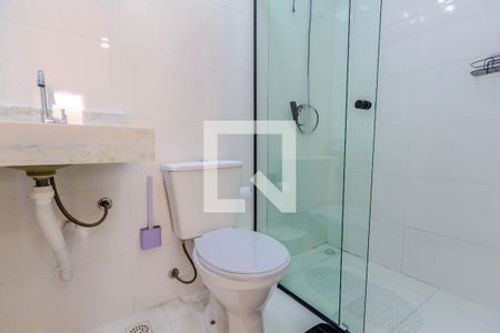 Apartamento para alugar com 75m², 2 quartos e 1 vaga Apartamento para alugar com 75m², 2 quartos e 1 vagaBanheiro da Suíte