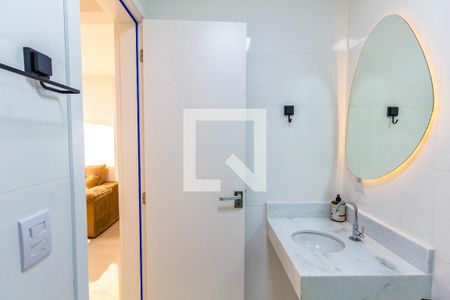 Apartamento para alugar com 75m², 2 quartos e 1 vaga Apartamento para alugar com 75m², 2 quartos e 1 vagaBanheiro Social
