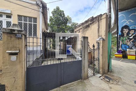 Casa à venda com 51m², 1 quarto e sem vagaFachada com placa