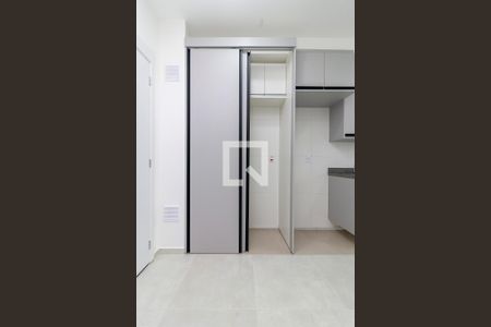 Apartamento para alugar com 38m², 2 quartos e 1 vagaÁrea de Serviço