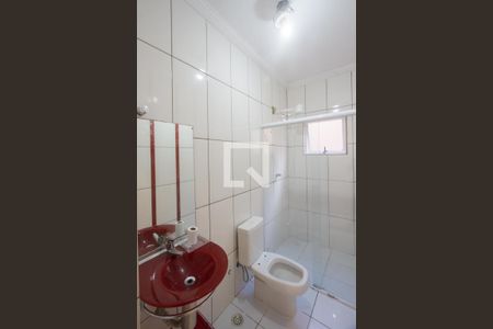 Casa à venda com 121m², 3 quartos e 1 vagaBanheiro