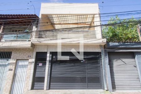 Casa à venda com 121m², 3 quartos e 1 vagaFachada