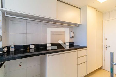 Apartamento para alugar com 171m², 3 quartos e 3 vagasLavanderia