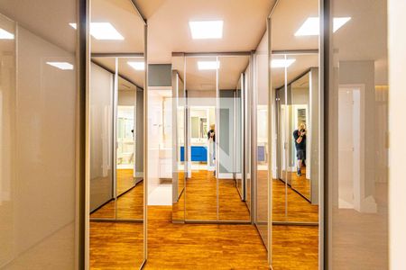 Apartamento para alugar com 171m², 3 quartos e 3 vagasSuite 01 - Closet