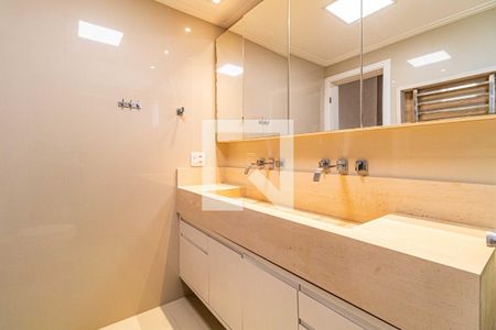 Apartamento para alugar com 171m², 3 quartos e 3 vagasSuite 01 - Banheiro