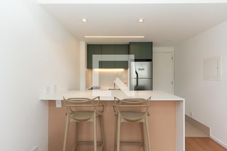 Sala/Cozinha de apartamento à venda com 1 quarto, 38m² em Vila Uberabinha, São Paulo