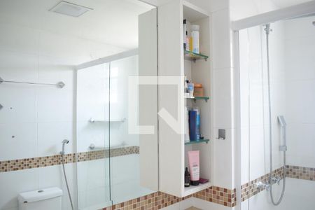 Banheiro Suíte 1 de apartamento para alugar com 3 quartos, 120m² em Portão, Curitiba