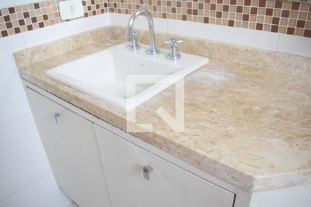 Banheiro Suíte 1 de apartamento para alugar com 3 quartos, 120m² em Portão, Curitiba