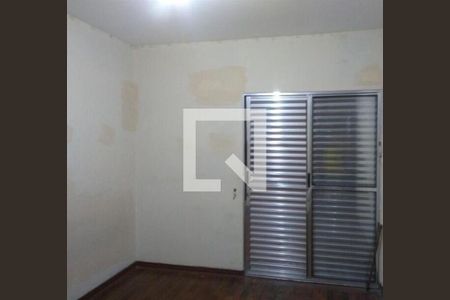 Casa à venda com 4 quartos, 144m² em Água Rasa, São Paulo