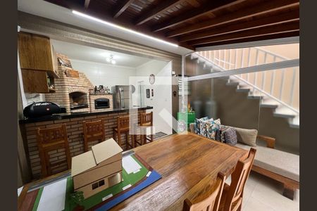 Casa à venda com 3 quartos, 240m² em Vila Leopoldina, Santo André