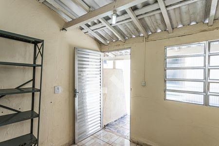 Casa para alugar com 150m², 2 quartos e 1 vaga Casa para alugar com 150m², 2 quartos e 1 vagaQuarto de Serviço