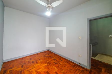 quarto 1 de casa para alugar com 3 quartos, 70m² em Cambuci, São Paulo