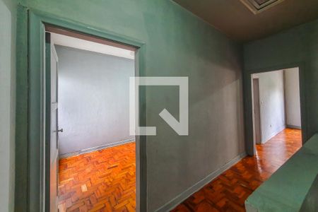 corredor de casa para alugar com 3 quartos, 70m² em Cambuci, São Paulo