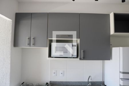 Cozinha de apartamento para alugar com 1 quarto, 31m² em Água Branca, São Paulo