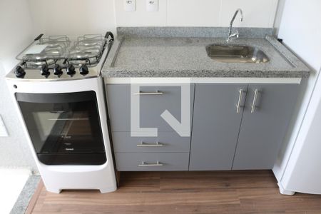 Cozinha de apartamento para alugar com 1 quarto, 31m² em Água Branca, São Paulo