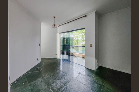 Sala de apartamento para alugar com 2 quartos, 78m² em Jardim Virgínia, Guarujá
