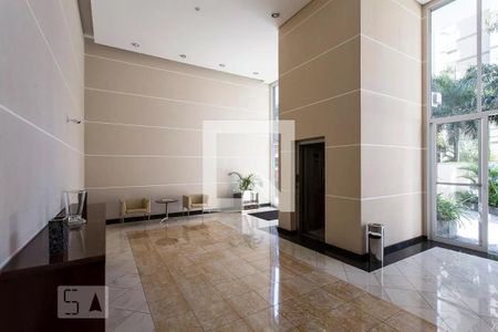 Apartamento para alugar com 110m², 3 quartos e 2 vagasHall social