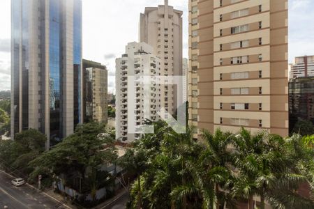 Vista de apartamento para alugar com 3 quartos, 110m² em Itaim Bibi, São Paulo